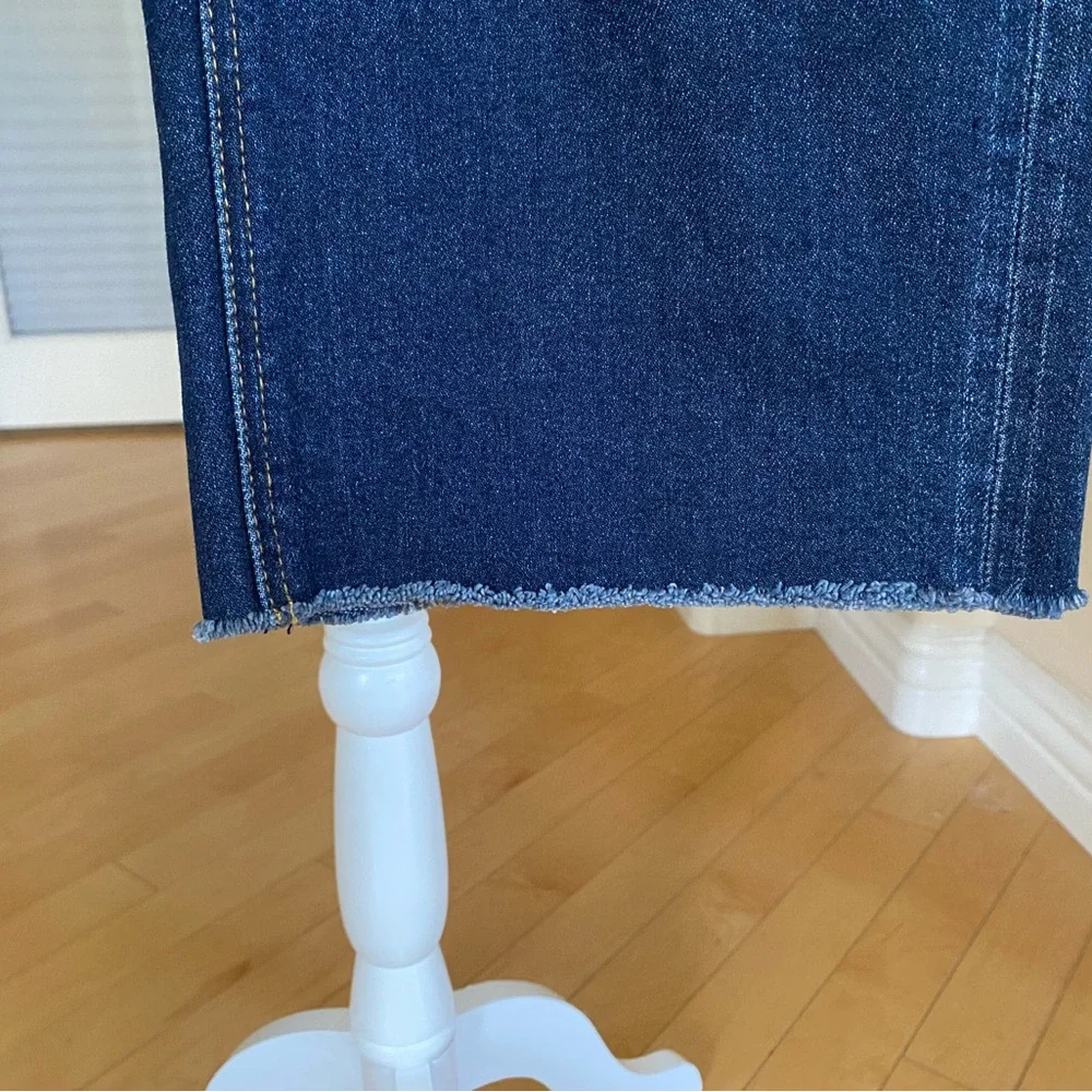 La Vie Rebecca Taylor High Rise Cropped Raw Hem Blue Jeans - Picture 4 of 8